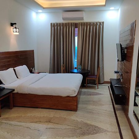 Orchha Club And Resort - Ocr Exterior photo