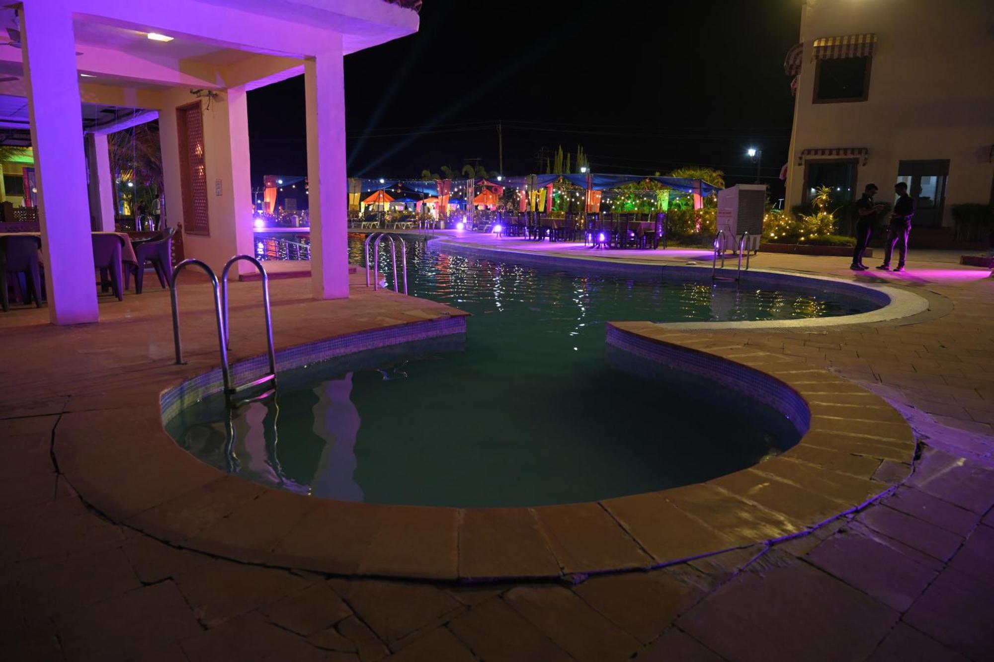 Orchha Club And Resort - Ocr Exterior photo
